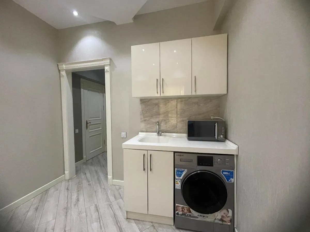 Luxe Azure Apartment Baku 0*,